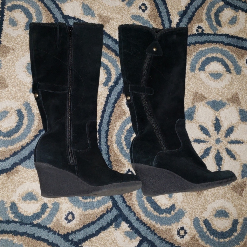 a.n.a. boots